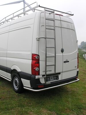 Rearbar RVS gepolijst Opel Movano vanaf 2021 doorlopend tot aan de wielkast uitvoering zonder trekhaak