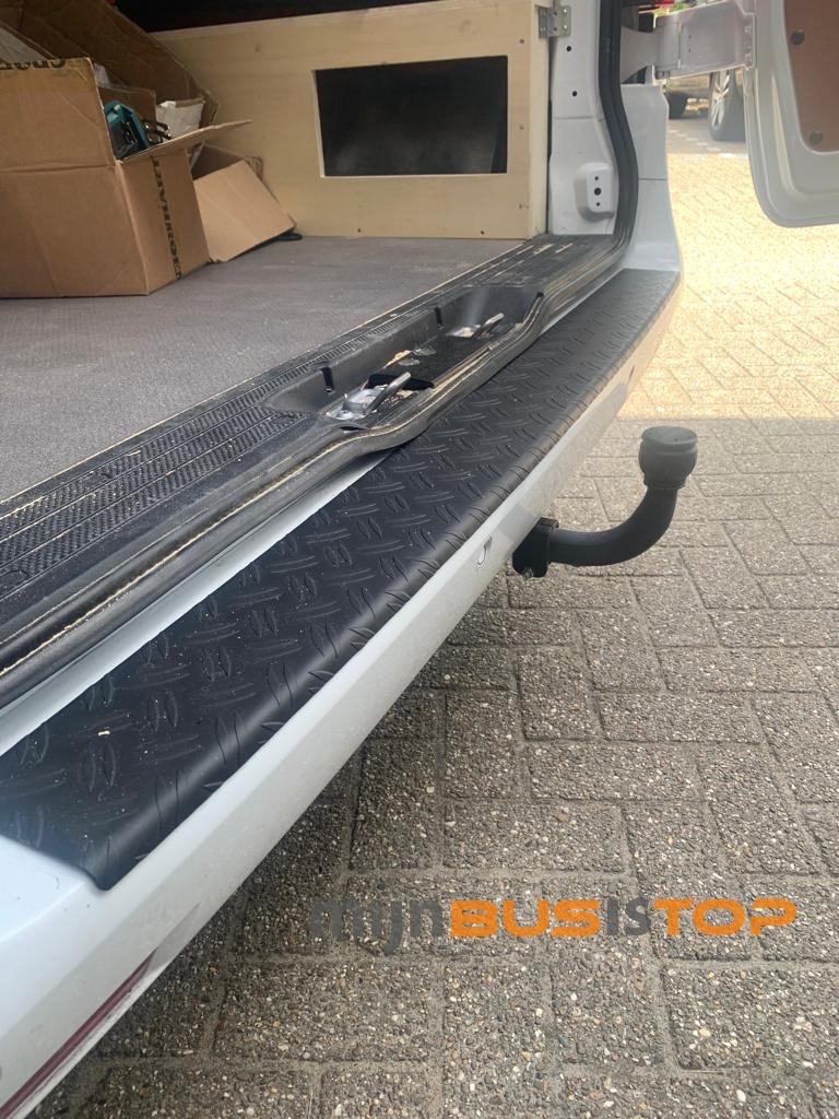 Bumperpaneel aluminium zwart Renault Trafic vanaf 2014