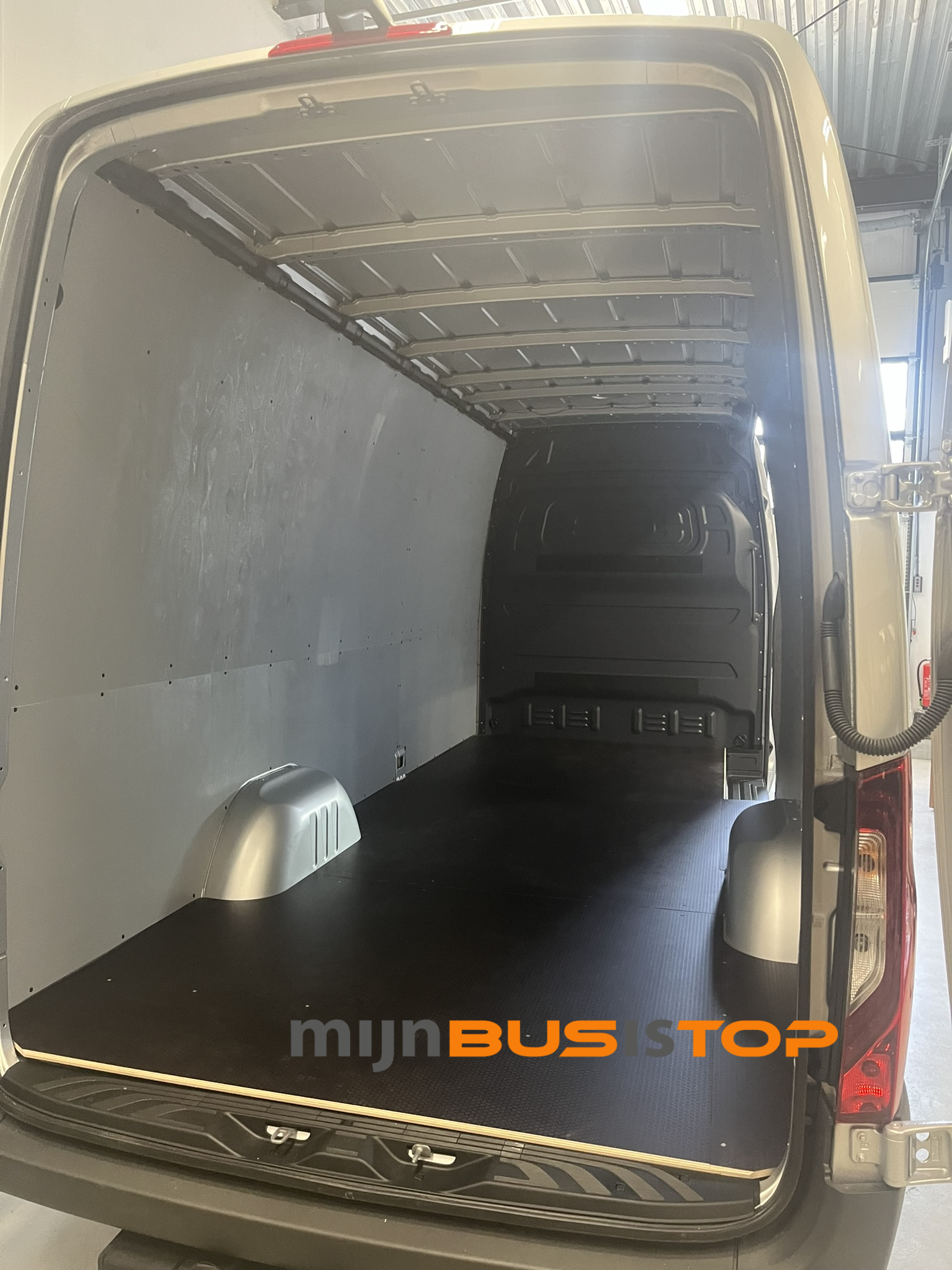 Volledige betimmering Mercedes Sprinter vanaf 2019