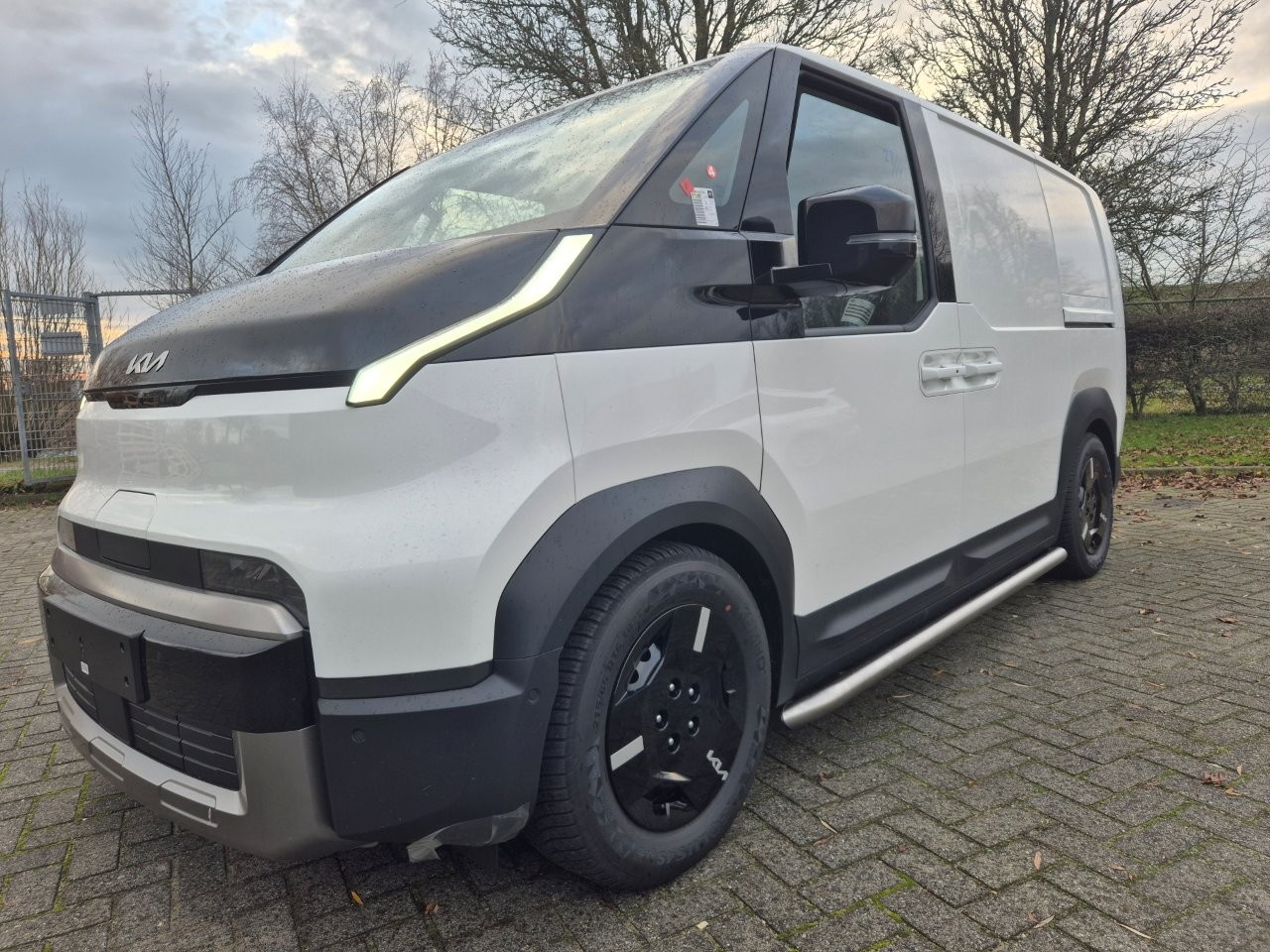 Heavy Duty RVS sidebars voor Kia PV5 Cargo