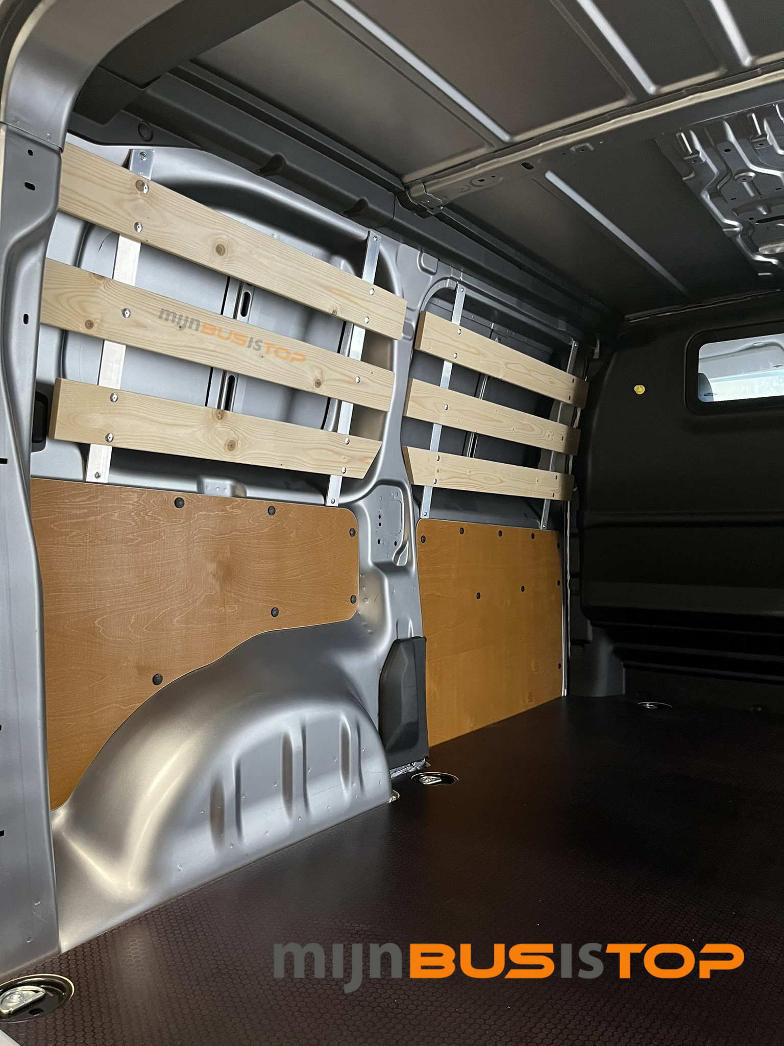 IVECO Volledige betimmering lat om lat Iveco eJolly vanaf 2026