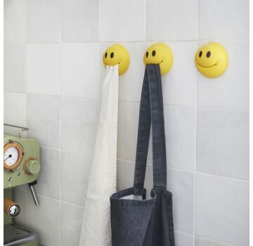 Balvi Cloth holder smile