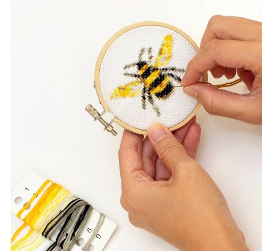 Mini Cross Stitch Embroidery Kit Bij