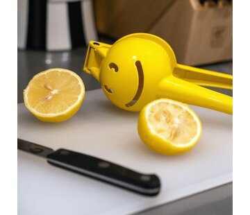 Kikkerland Smile Citrus Squeezer