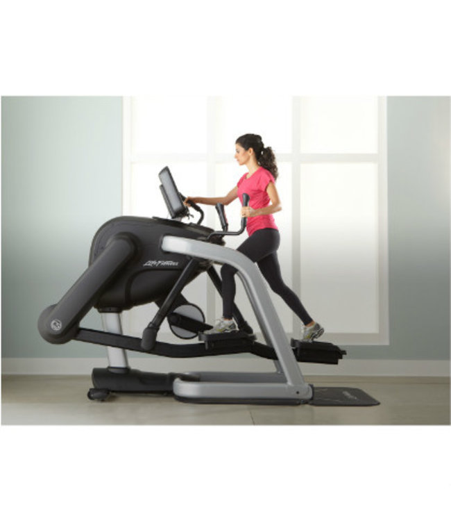 Life Fitness Flexstrider Discover SE3  95