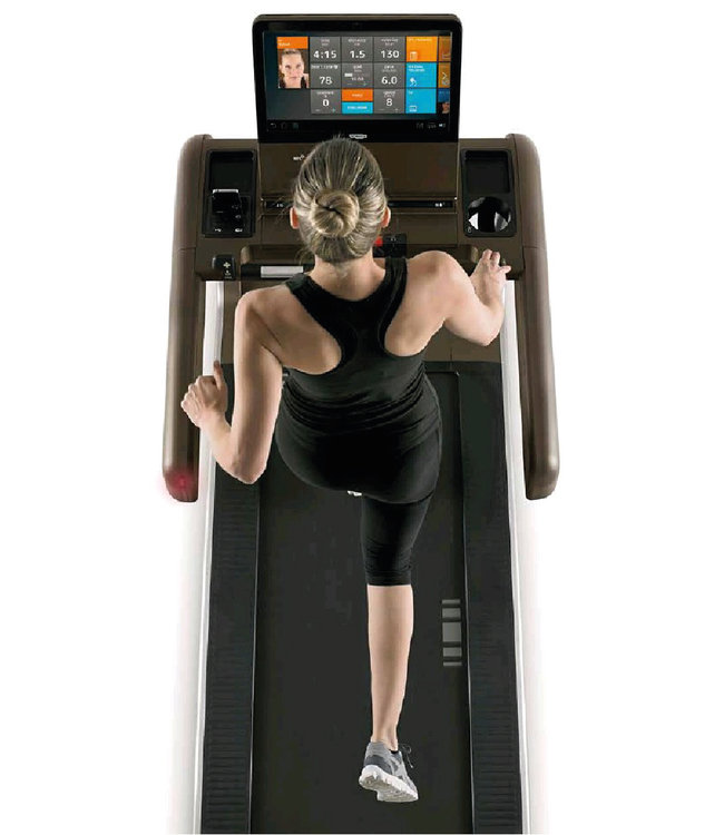 TechnoGym Run Artis Unity