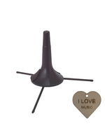 gewa Gewa trompet standaard – opvouwbaar model met inschroefbare poten + Specter sleutelhanger