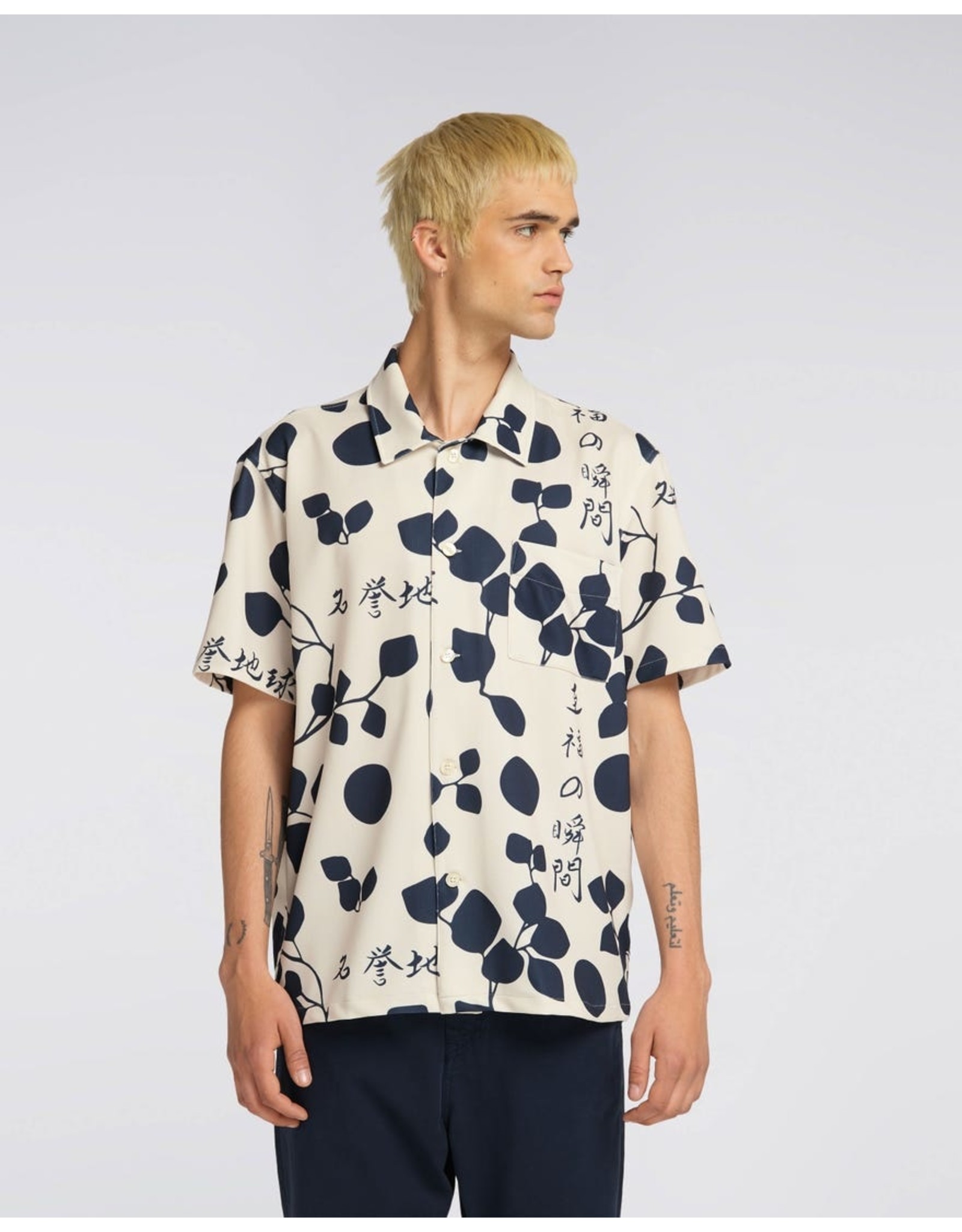 Edwin Moment Of Bliss Shirt Short 