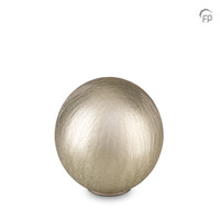 GU 082 Crystal urn