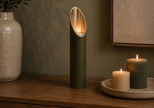 Candle holder urns