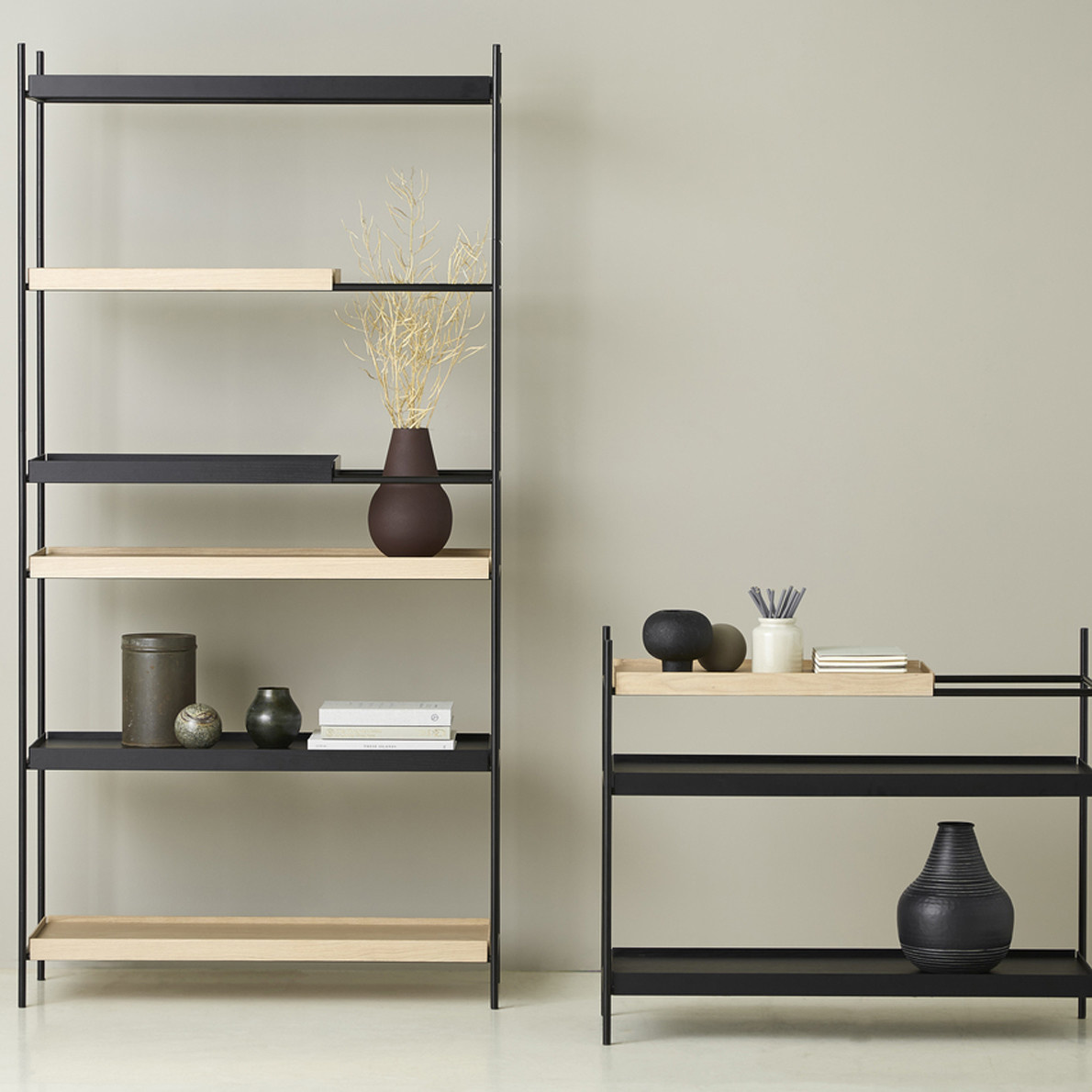 Tray Shelf, Low Black - DESIGN & THAT