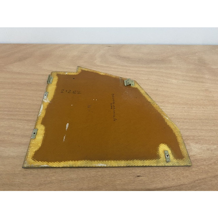 PANEL ASSY FWD RUD RH FO P/N: D2511222300100 S/N: SI039005