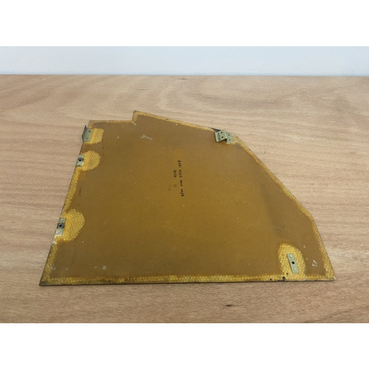 PANEL ASSY FWD RUD RH FO P/N: D2511222300100 S/N: SI039009