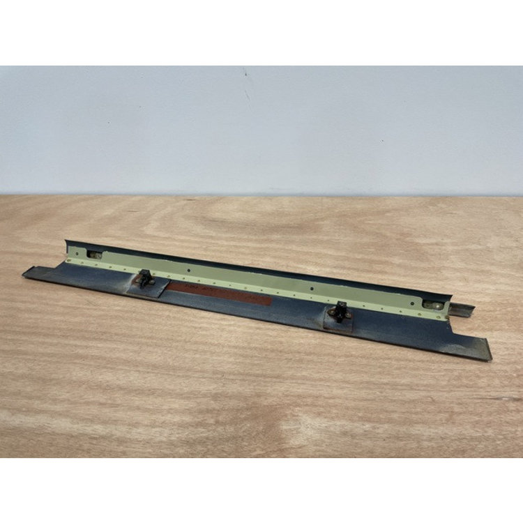 PANEL ASSY LATLH P/N: D2511232900000 S/N: SI028009
