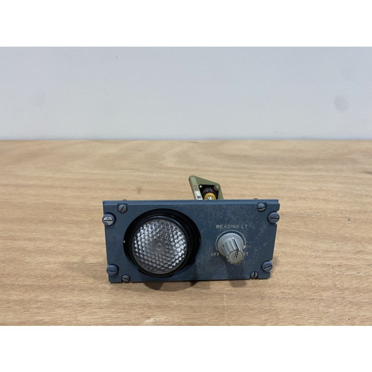 54VU READING LIGHT PANEL P/N: D9251502100000 S/N: 1246