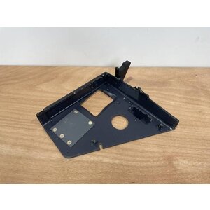 PLATE ASSY RH 18VU P/N: D2511156600300 S/N: SI049011