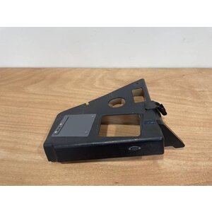 PLATE ASSY RH 18VU P/N: D2511156600300 S/N: SI049014