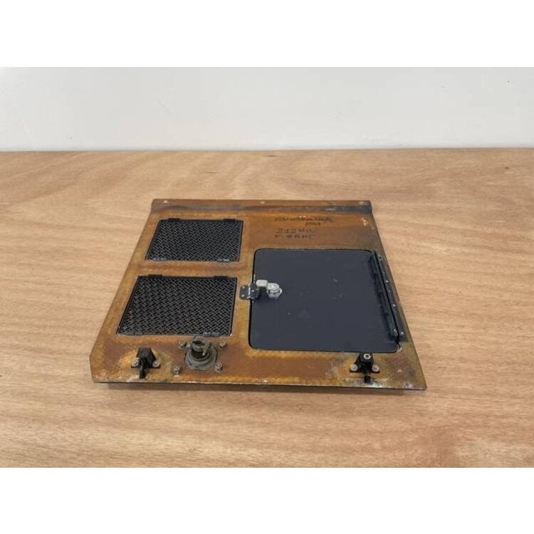 PANEL ASSY REAR RH P/N: D2511218000000 S/N: SI035016