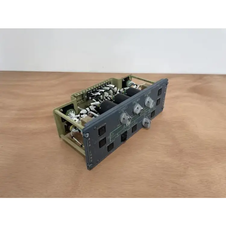 30VU AIR COND CONTROL PANEL P/N: D9251501300000 S/N: PB10012