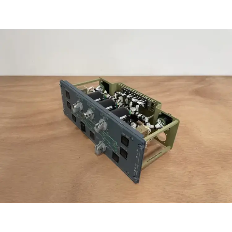 30VU AIR COND CONTROL PANEL P/N: D9251501300000 S/N: PB10012