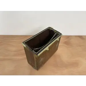 DOCUMENT BOX P/N: D2511319600000 S/N: SI034038