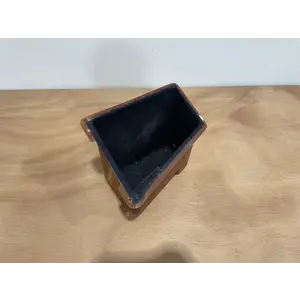 HEADSET BOX RH P/N: D2511216000100 S/N: SI052006