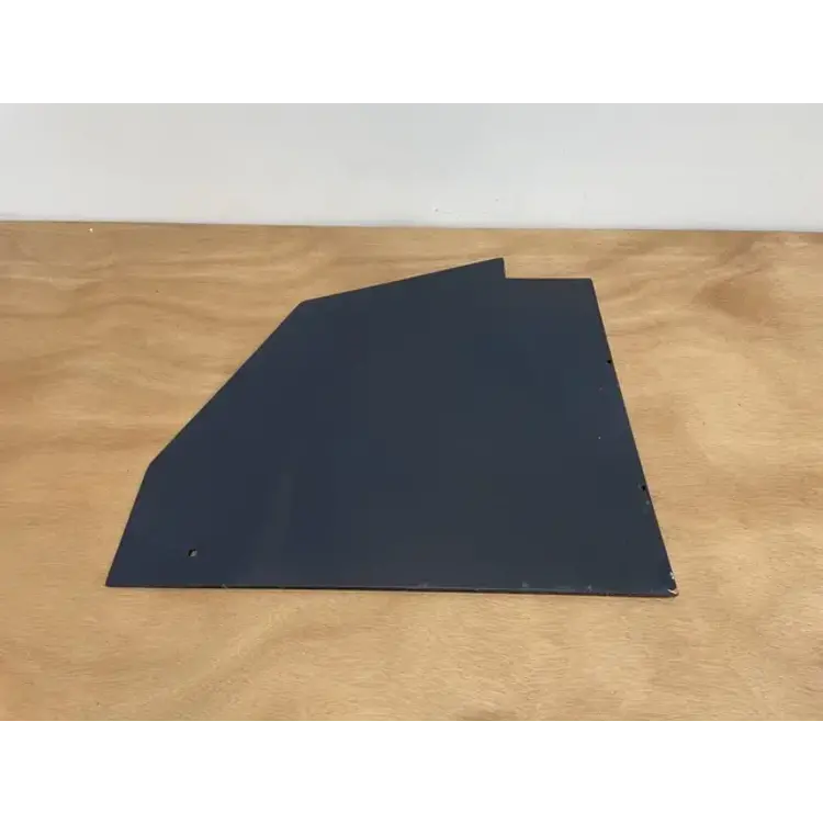 PANEL ASSY FWD RUD RH FO P/N: D2511222300100 S/N: SI039037