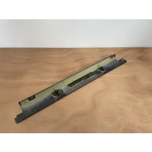 PANEL ASSY LATLH P/N: D2511232900000 S/N: SI028036