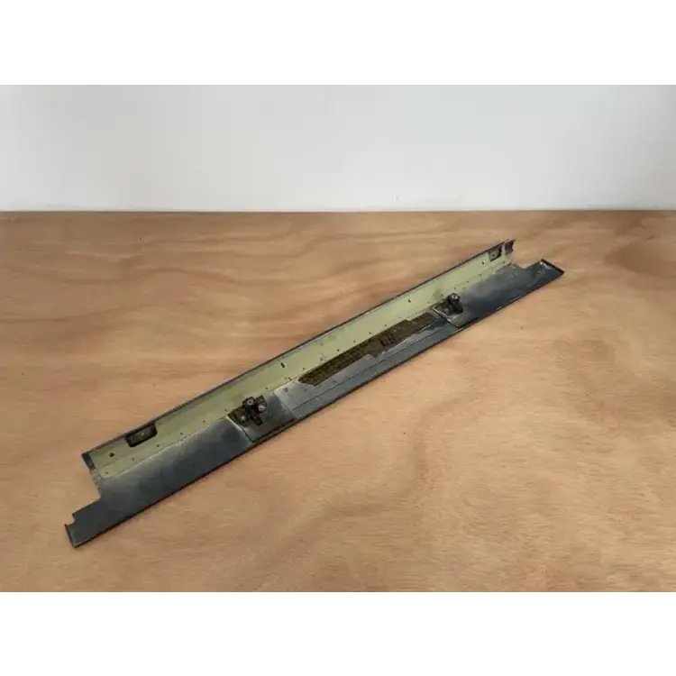 PANEL ASSY LATLH P/N: D2511232900000 S/N: SI028036