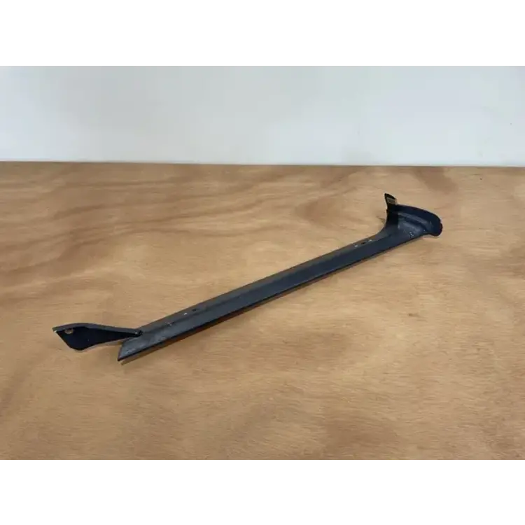 POST ASSY RH SIDE P/N: D2511229500100 S/N: SI062027