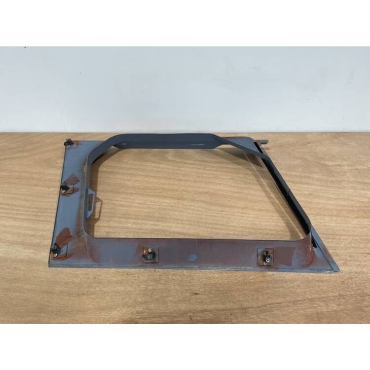 PANEL RH SIDE WDW P/N: D2511223800000 S/N: SI059037