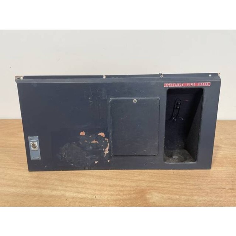 PANEL ASSY LAT RH P/N: D2511292100000 S/N: SI036031