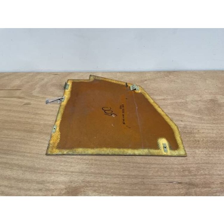 PANEL ASSY FWD RUD RH FO P/N: D2511222300100 S/N: SI039043