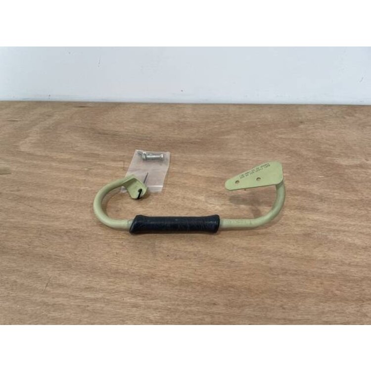 GRIP FOAM RH P/N: D2511140700100 S/N: SI067041