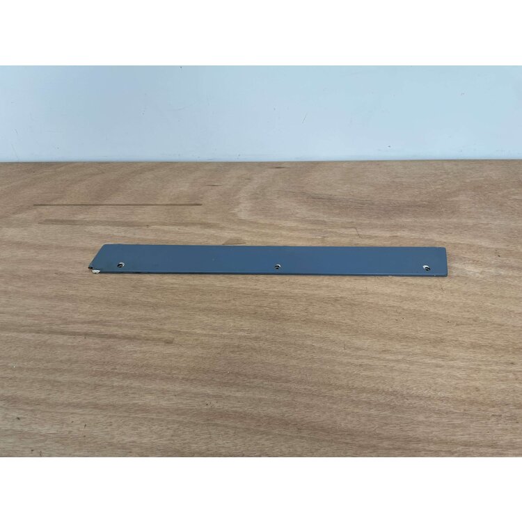 COVER LH P/N: D2511233500000 S/N: SI055033