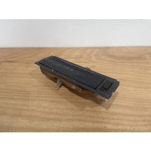OUTLET ASSY RH P/N: D2121208600100 S/N: SI042037