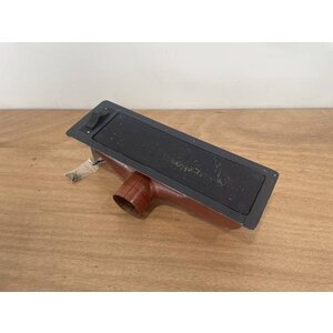 OUTLET ASSY RH P/N: D2121208600100 S/N: SI042043