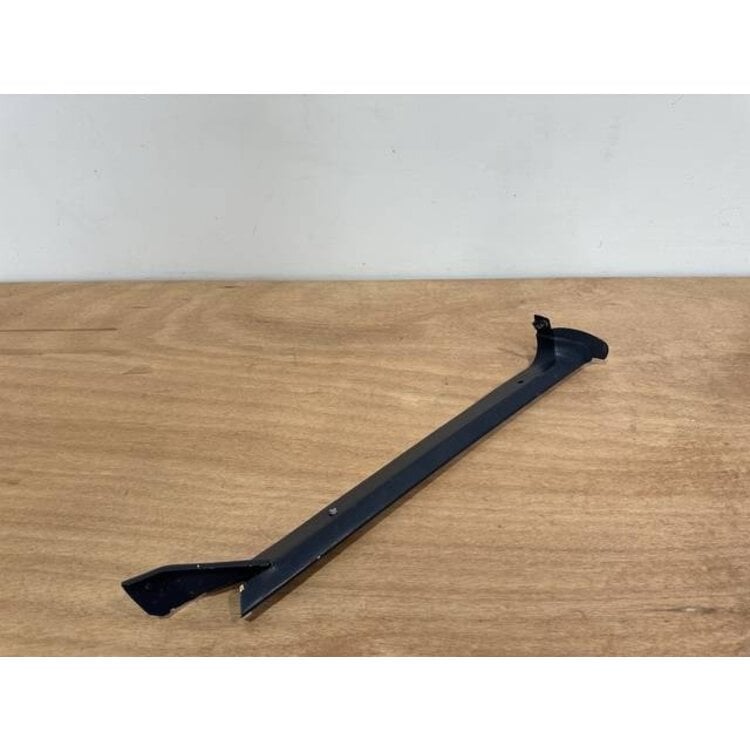 POST ASSY RH SIDE P/N: D2511229500100 S/N: SI062033