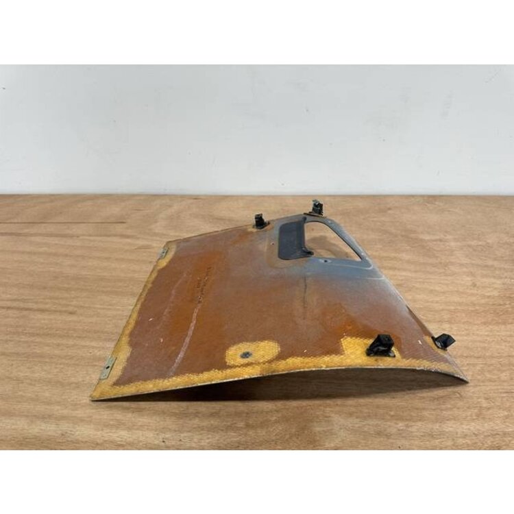 PANEL ASSY RH FOAM GRIP PANEL P/N: D2511231600100 S/N: SI014031