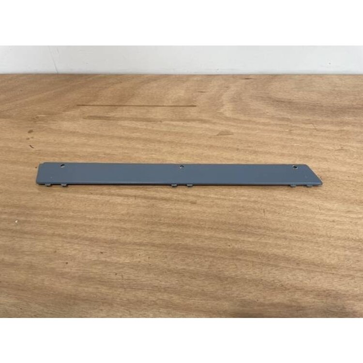 COVER RH P/N: D2511233500100 S/N: SI060041