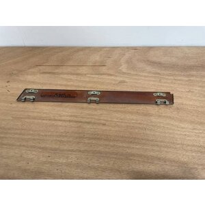 COVER RH P/N: D2511233500100 S/N: SI060041