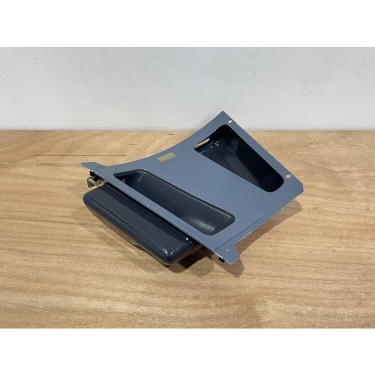 PANEL ASSY LH ESCAPE ROPE PANEL P/N: D2511229700000 S/N: SI002027