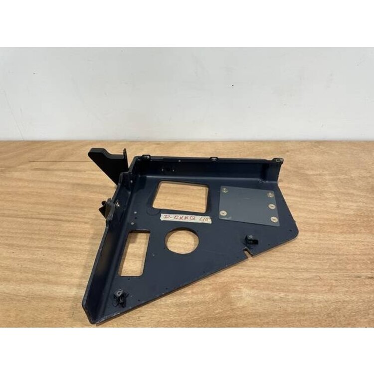 PLATE ASSY LH 19VU P/N: D2511156600200 S/N: SI030027