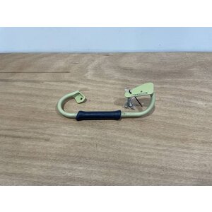 GRIP FOAM RH P/N: D2511140700100 S/N: SI067045