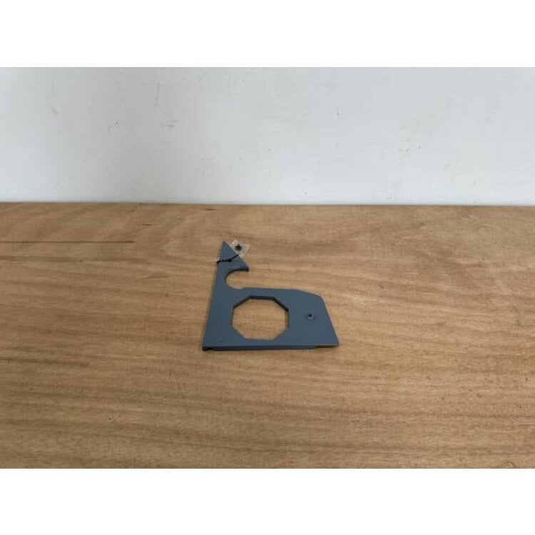 COVER ASSY LAT RH P/N: D2511155900100 S/N: SI065035