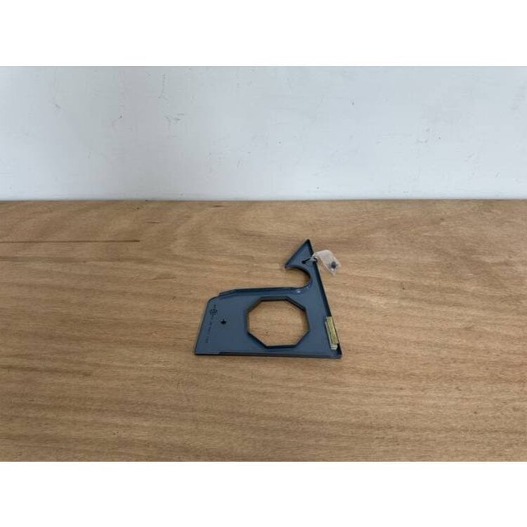 COVER ASSY LAT RH P/N: D2511155900100 S/N: SI065035