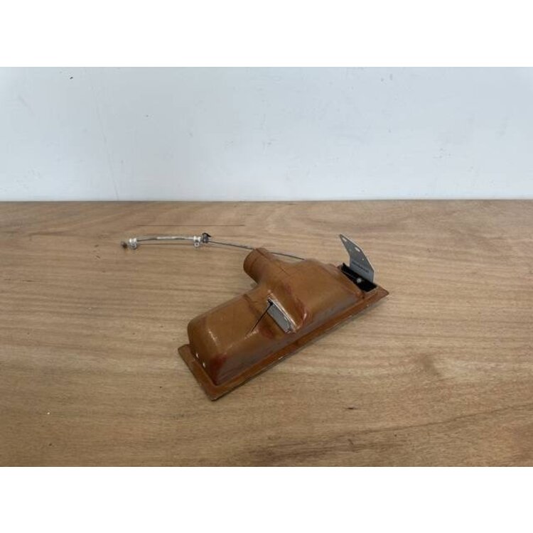 OUTLET ASSY LH P/N: D2121208600000 S/N: SI025043