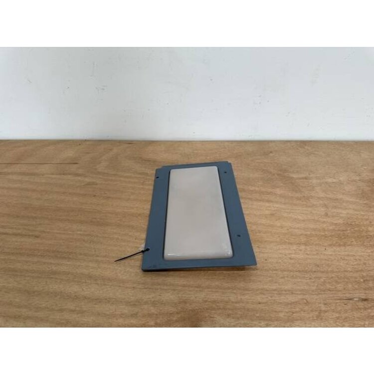 PANEL ASSY RH DOME LIGHT COVER P/N: D2511230800100 S/N: SI013032