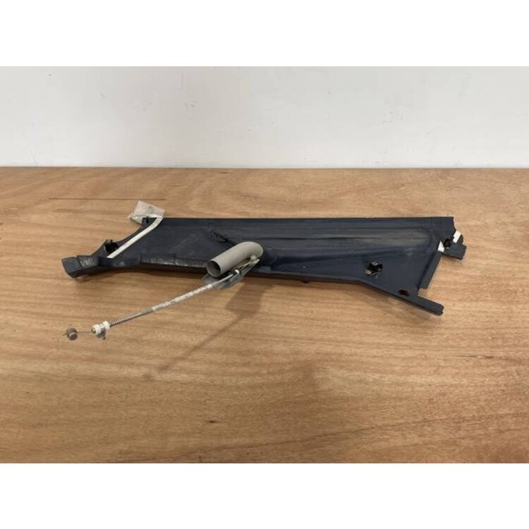 FOAM STRIP ASSY FRT LH P/N: D2511228300000 S/N: SI009034