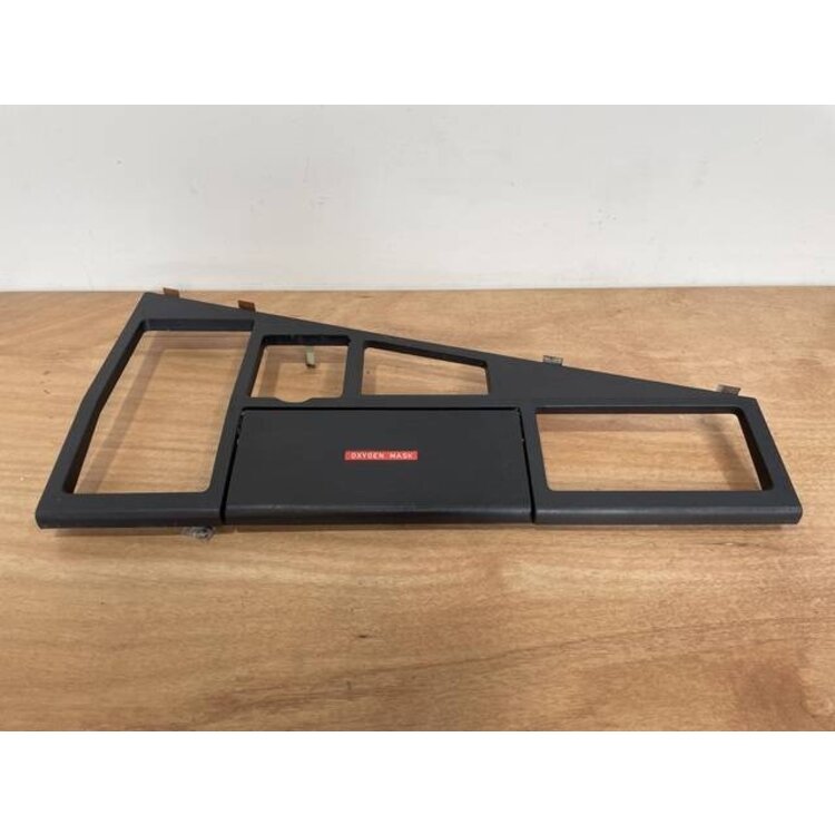 INSERT ASSY 101VU P/N: D2511308000000 S/N: SI029037